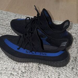 Adidas Yeezy Boost 350 V2 'Dazzling Blue' NWOT